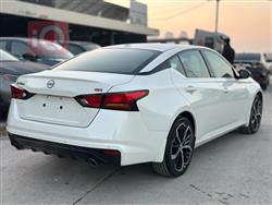 نيسان ألتيما